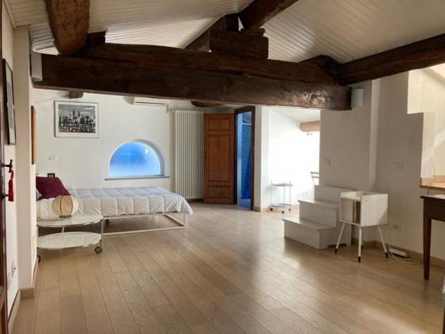 Appartamento in affitto a Pisa 160 mq Rif: 1264897