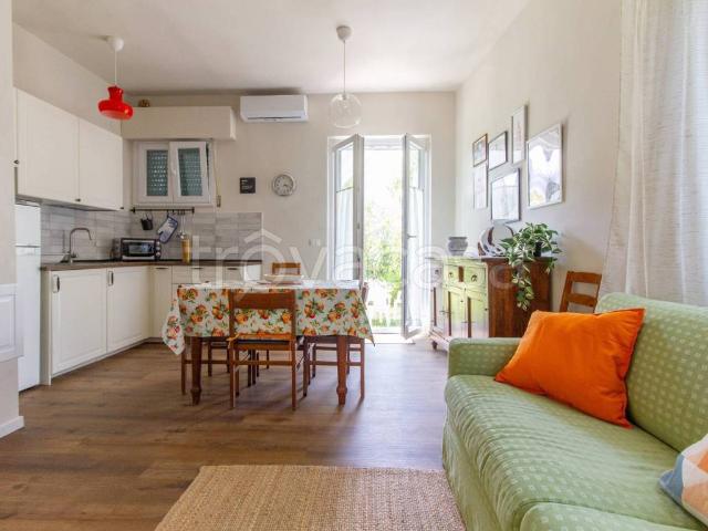 Appartamento in affitto a Pisa via delle Agavi, 27, arredato, aria condizionata, giardino condominiale TrovaCasa