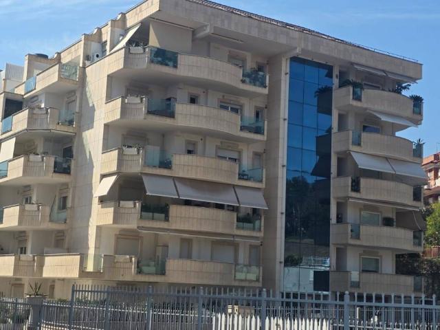 Appartamento in affitto a Pomezia RM