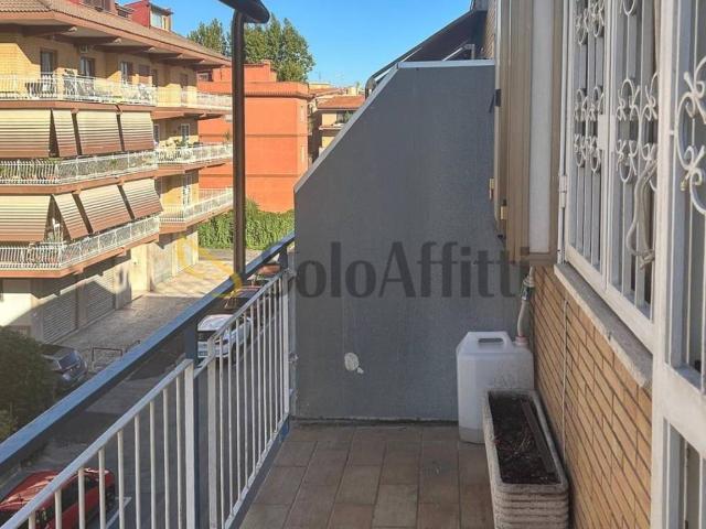 Appartamento in affitto a Pomezia RM