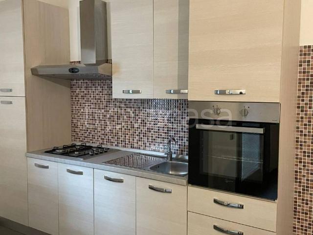 Appartamento in affitto a Pomezia via dei Castelli Romani, arredato, terrazzo TrovaCasa