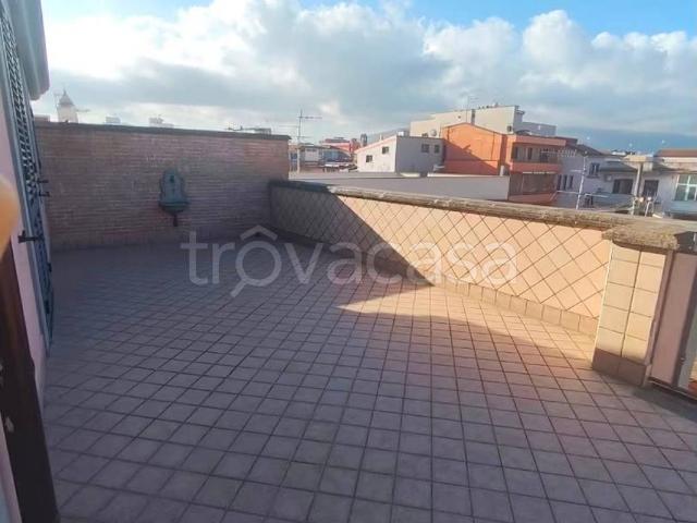 Appartamento in affitto a Pomigliano d'Arco piazza Mercato, arredato, terrazzo, riscaldamento autonomo TrovaCasa