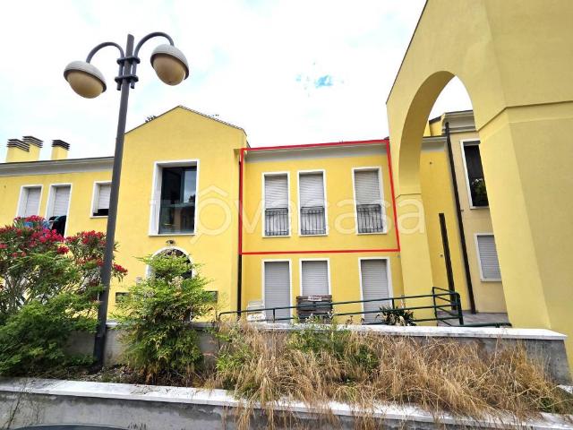 Appartamento in affitto a Pontelongo via Indipendenza, 131A, arredato, box, terrazzo TrovaCasa