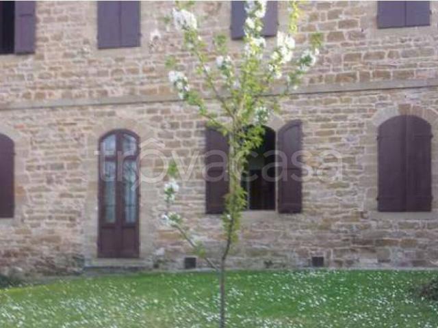 Appartamento in affitto a Poppi, arredato, giardino privato, caminetto TrovaCasa