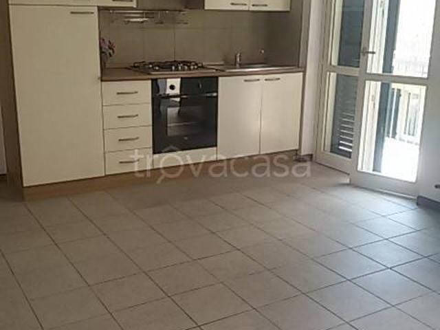 Appartamento in affitto a Porcari via Roma, giardino privato, posto auto, terrazzo TrovaCasa
