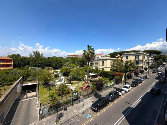 Appartamento in affitto a Portici NA