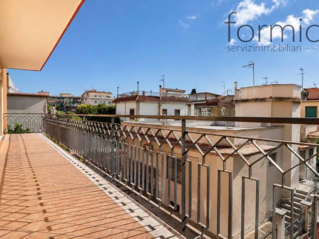 Appartamento in affitto a Portici via Salvatore Pagliano, non arredato/vuoto, luminoso, balcone TrovaCasa