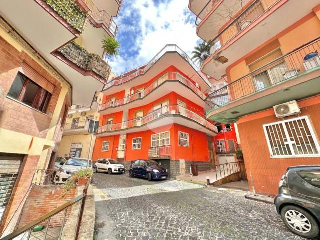 Appartamento in affitto a Pozzuoli NA
