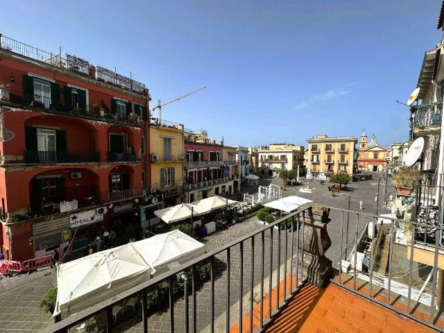 Appartamento in affitto a Pozzuoli NA
