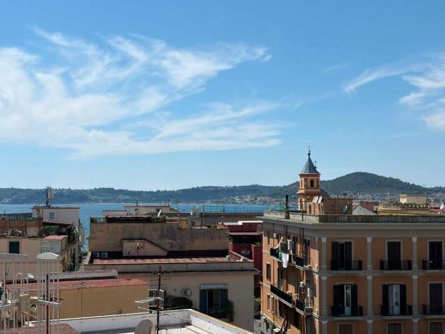 Appartamento in affitto a Pozzuoli NA