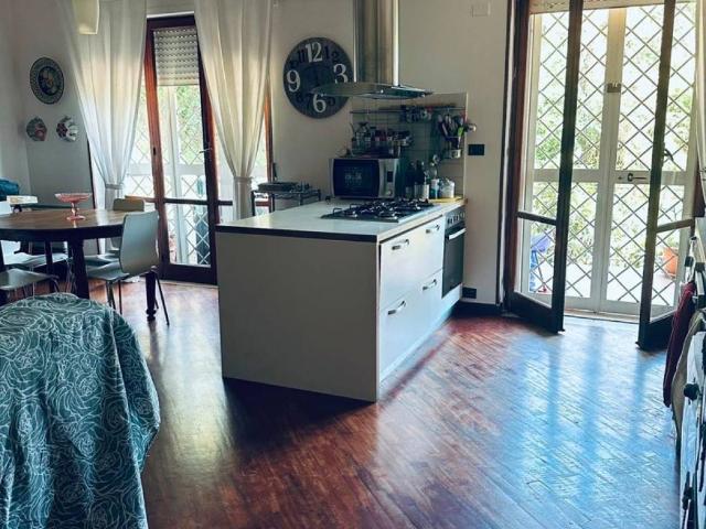 Appartamento in affitto a Pozzuoli NA