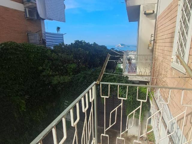 Appartamento in affitto a Pozzuoli NA