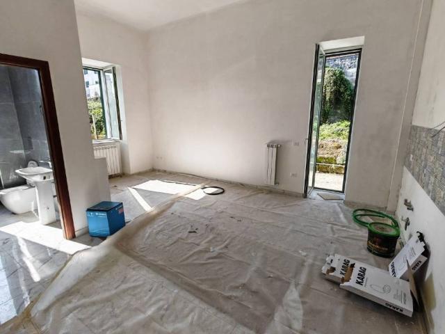 Appartamento in affitto a Pozzuoli NA