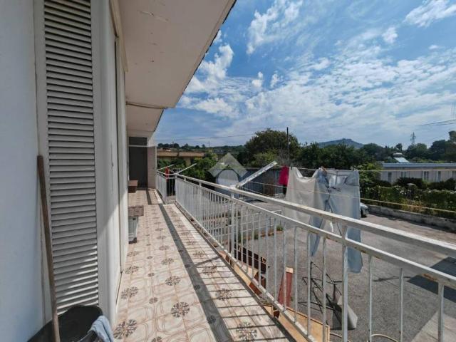 Appartamento in affitto a Pozzuoli contrada La Schiana, non arredato/vuoto, posto auto, terrazzo TrovaCasa
