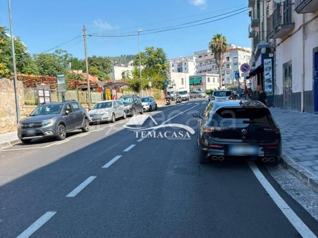 Appartamento in affitto a Pozzuoli via Giovan Battista Pergolesi, arredato, lavatrice, luminoso TrovaCasa
