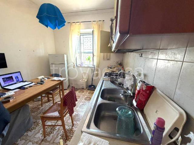 Appartamento in affitto a Pozzuoli via Monterusso, arredato, posto auto, balcone TrovaCasa