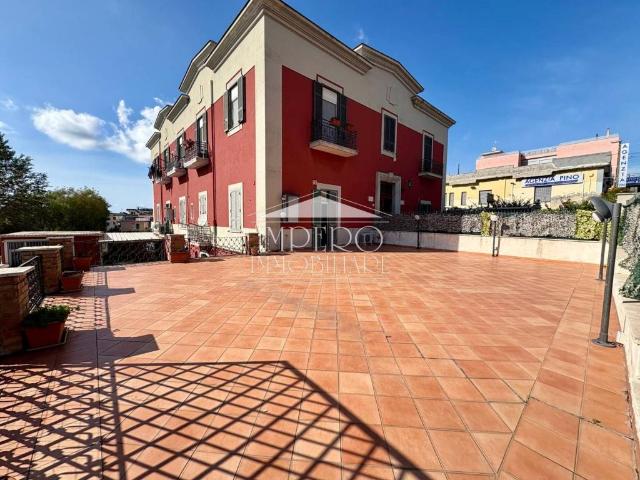 Appartamento in affitto a Pozzuoli via Solfatara, non arredato/vuoto, terrazzo, riscaldamento autonomo TrovaCasa