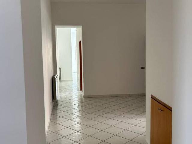 Appartamento in Affitto a Pozzuoli