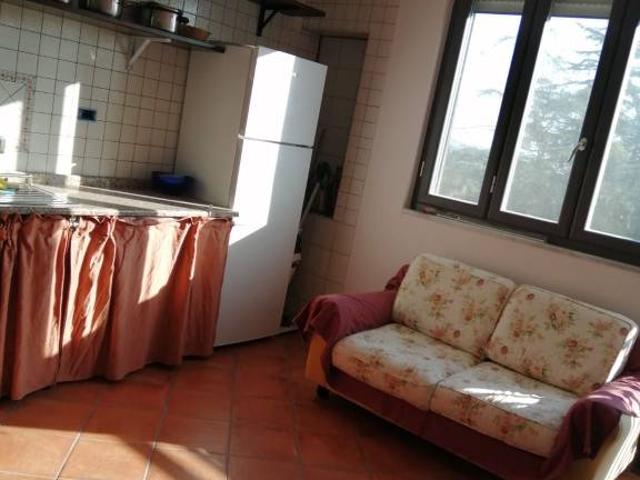 Appartamento in Affitto a Pozzuoli