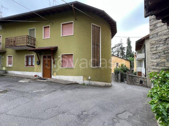 Appartamento in affitto a Pradalunga via Guglielmo Marconi, box, terrazzo, riscaldamento autonomo TrovaCasa