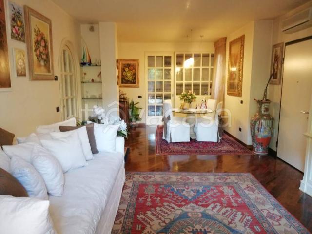 Appartamento in affitto a Prato via 7 Marzo, arredato, giardino privato, terrazzo TrovaCasa