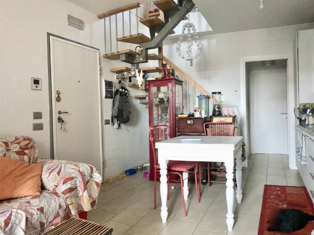 Appartamento in affitto a Prato zona Mezzana rif. 2122 aff