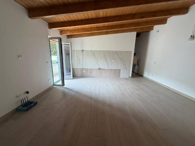 Appartamento in affitto a Quarto NA