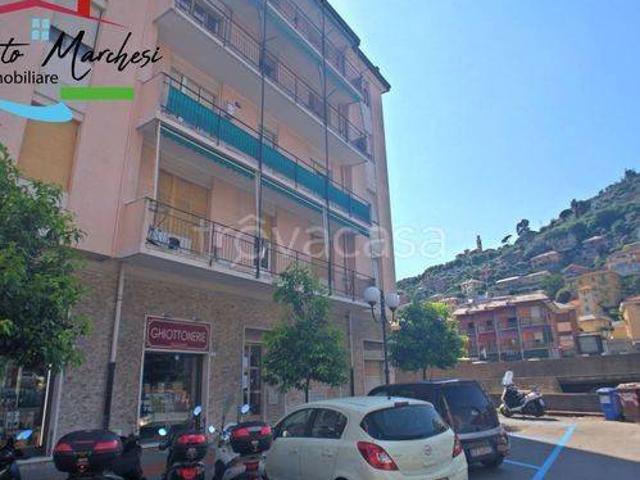 Appartamento in affitto a Recco via Vittorio Veneto 6, non arredato/vuoto, arredato, centrale TrovaCasa