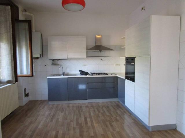 Appartamento in affitto a Reggio Emilia RE