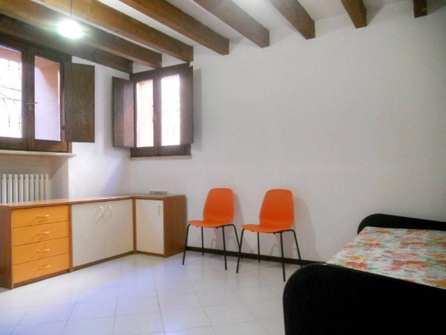Appartamento in affitto a Reggio Emilia RE