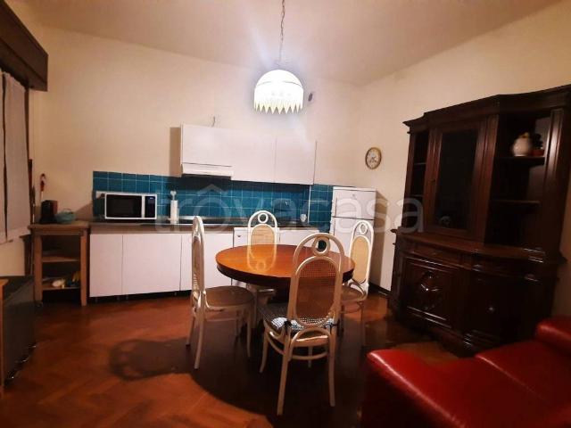 Appartamento in affitto a Reggio nell'Emilia via Augusto Mussini, arredato, piscina, porticato TrovaCasa