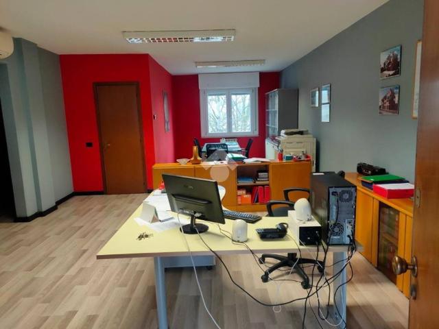 Appartamento in affitto a Reggio nell'Emilia via Monte Bernina, arredato, terrazzo TrovaCasa