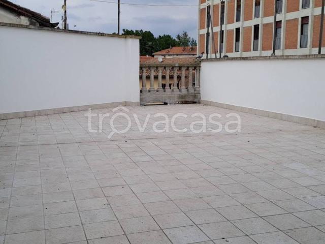 Appartamento in affitto a Reggio nell'Emilia via Roma, arredato, terrazzo, riscaldamento autonomo TrovaCasa