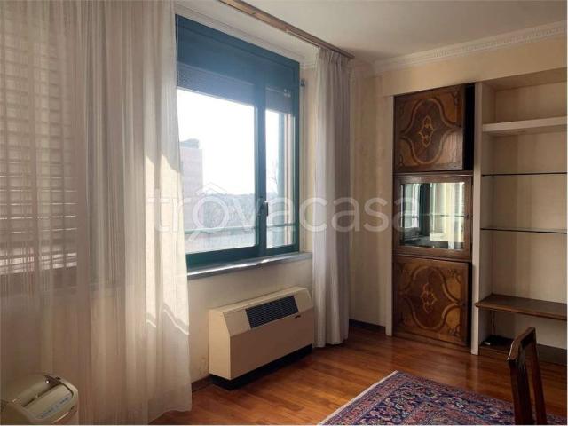 Appartamento in affitto a Reggio nell'Emilia via Sani, box, vista panoramica, parzialmente arredato TrovaCasa