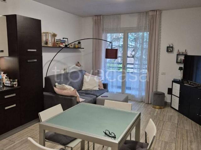 Appartamento in affitto a Reggio nell'Emilia viale Risorgimento, arredato, terrazzo, riscaldamento autonomo TrovaCasa