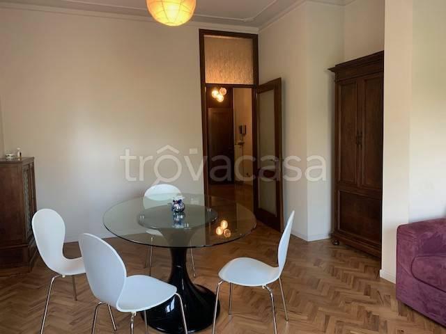 Appartamento in affitto a Reggio nell'Emilia viale Timavo, 27, arredato, box, terrazzo TrovaCasa