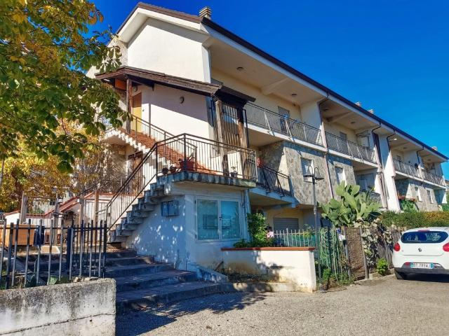 Appartamento in affitto a Rende rende Alessandro Magno,288, arredato, terrazzo, luminoso TrovaCasa