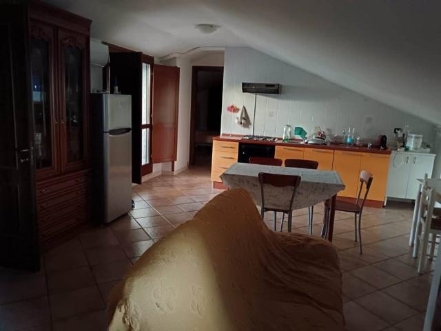 Appartamento in affitto a Rende via Raffaello Sanzio, arredato, riscaldamento autonomo, caminetto TrovaCasa