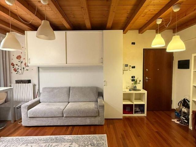 Appartamento in affitto a Rezzato BS