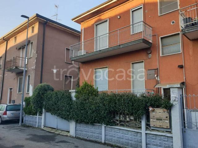 Appartamento in affitto a Rho via Socrate, 12, arredato, posto auto, vicinanze negozi TrovaCasa
