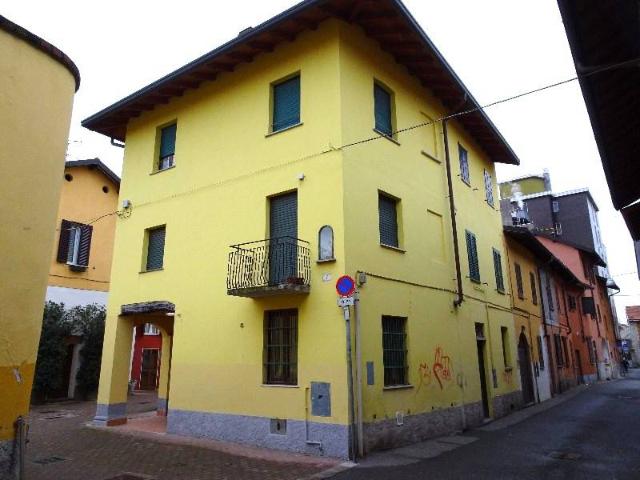 Appartamento in affitto a Rho MI