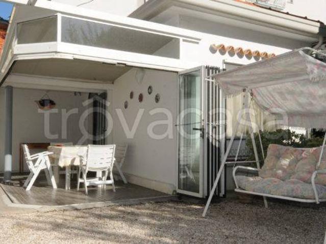 Appartamento in affitto a Riccione, arredato, giardino privato, posto auto TrovaCasa