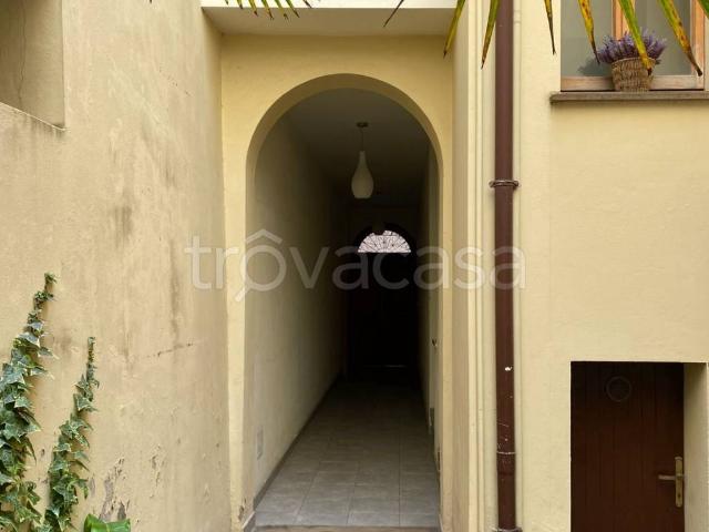 Appartamento in affitto a Rimini via Giordano Bruno, parzialmente arredato, vasca idromassaggio, cantina TrovaCasa