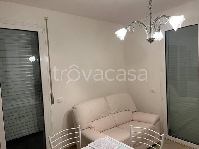 Appartamento in affitto a Rimini via Pasquale Boninsegni, non arredato/vuoto, arredato, box TrovaCasa