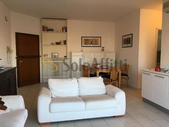 Appartamento in affitto a Rimini viale flavio gioia, arredato, terrazzo, vista mare TrovaCasa