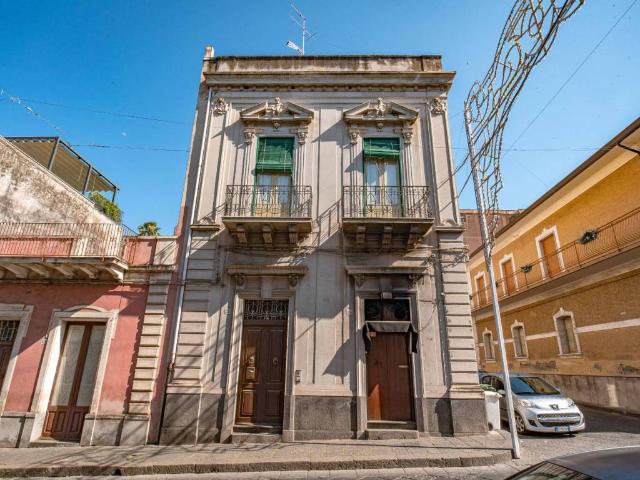 Appartamento in affitto a Riposto CT