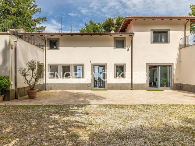 Appartamento in affitto a Rocca di Papa via del Prato Fabio, arredato, giardino privato, terrazzo TrovaCasa