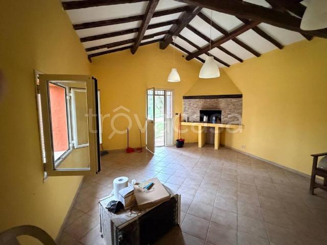Appartamento in affitto a Rocca Priora via Carpinello, non arredato/vuoto, giardino privato, caminetto TrovaCasa