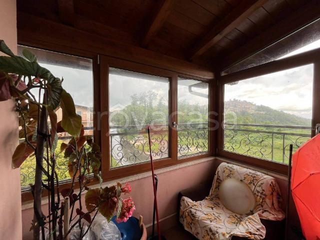 Appartamento in affitto a Rocca Priora strada Provinciale della Montagna Spaccata, arredato, terrazzo, ultimo piano TrovaCasa