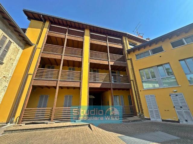 Appartamento in affitto a Rogeno LC
